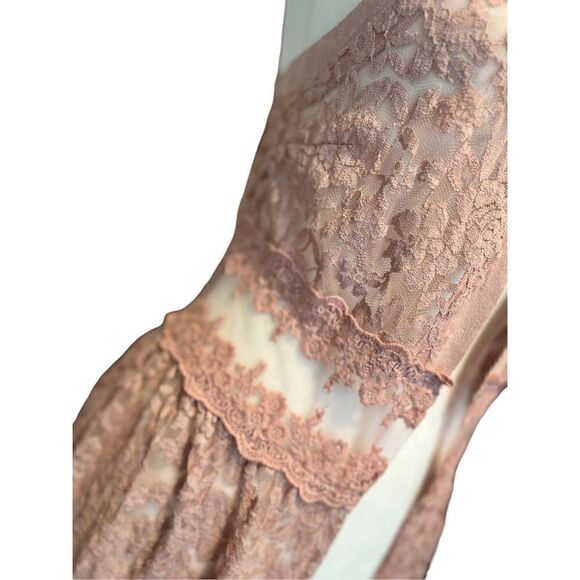 Vocal lace layer top - Picture 4 of 8